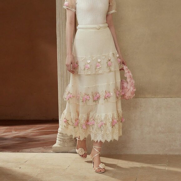 Apricot Elegant Women's Embroidery Flower Contrast Lace Skirt - Picture 3 of 6